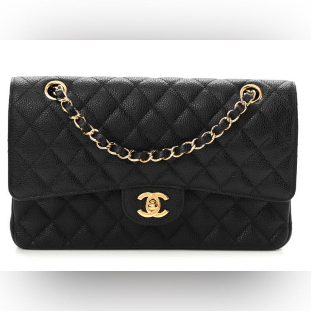 Chanel Caviar Quilted Jumbo Double Flap Black w/ Gold hardware ✨